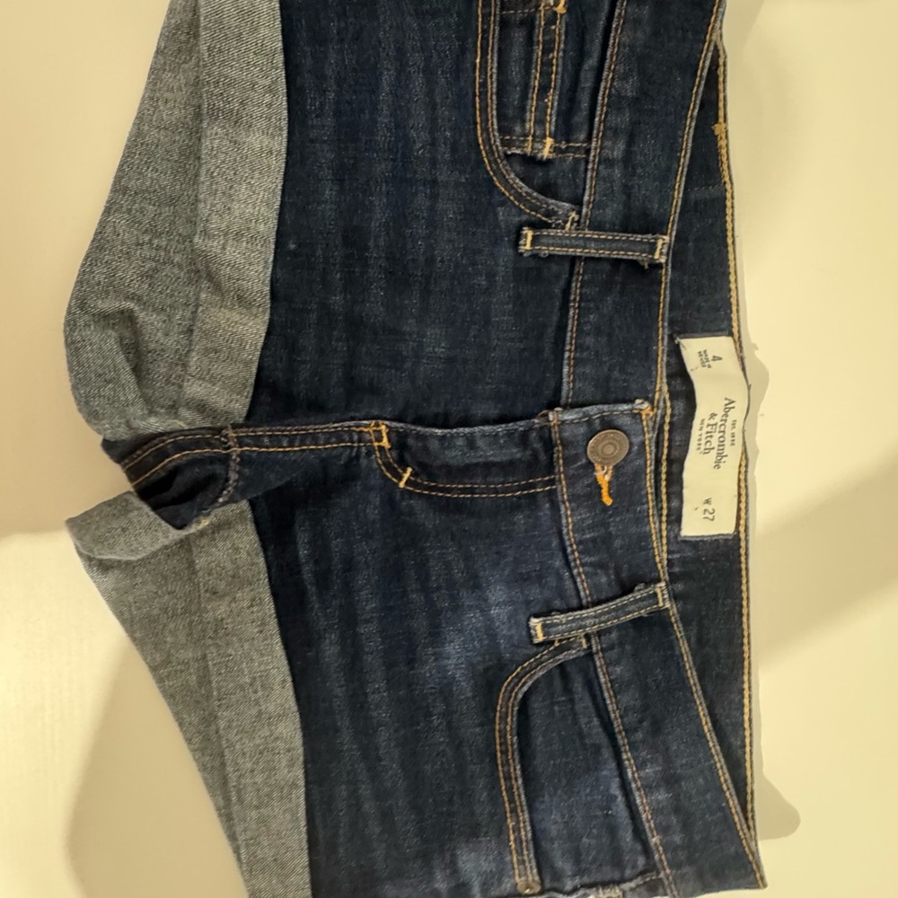 Abercrombie & Fitch Blue Ankle Cropped Shorts